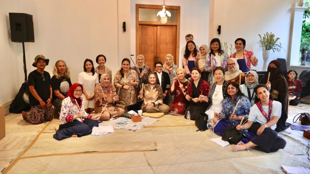 Ketua Harian Dekranas Tri Tito Karnavian Tegaskan Komitmen Perkuat Batik sebagai Identitas Nasional
