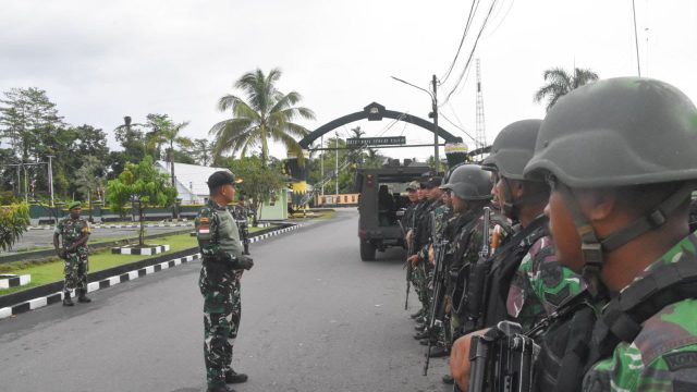 Yakinkan Situasi Tetap Kondusif, Dandim 1710/Mimika Pimpin Langsung Patroli Wilayah