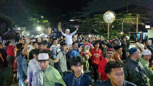 Polsek Johar Baru Amankan Pawai Obor Tahun Baru Islam 1448 Hijriah, Ribuan Warga Ikuti Perayaan dengan Tertib