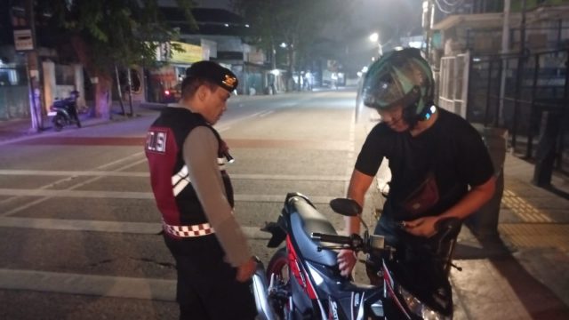 Razia Stasioner dan Patroli Cipta Kondisi Polsek Cempaka Putih, Wujud Nyata Hadirnya Polisi Menjaga Keamanan Warga