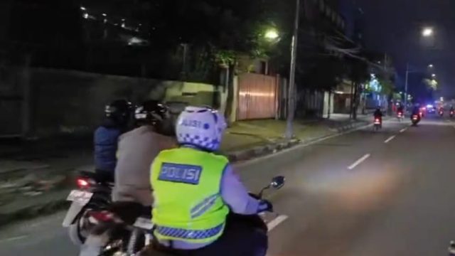 Patroli Mobile Blue Light Polsek Sawah Besar” Mampu Berikan Rasa Aman Dan Cegah Kejahatan Jelang Dini Hari