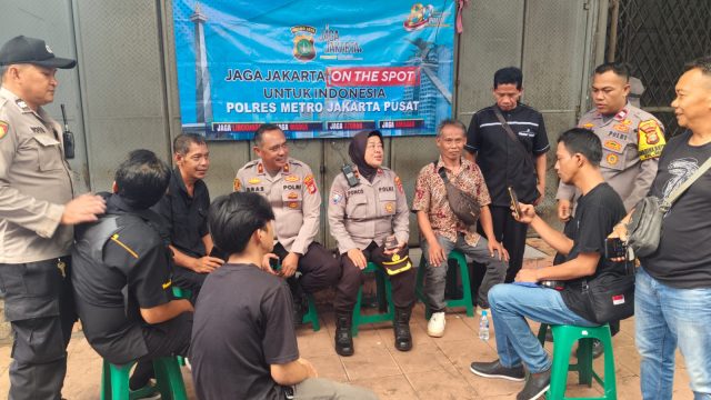 Wakapolsek Metro Tanah Abang Ajak Warga Bendungan Hilir Jaga Kamtibmas Bersama