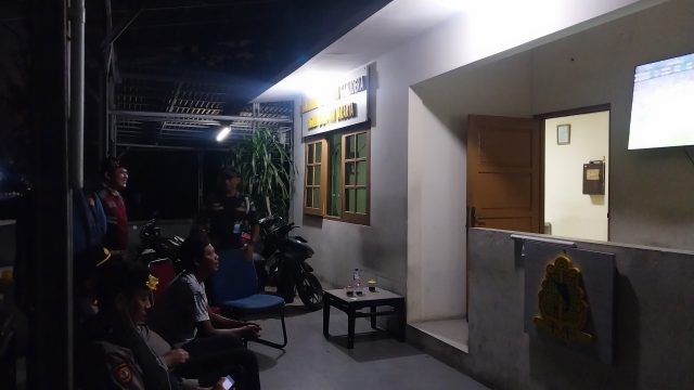 Polsek Kawasan Muara Baru Polres Priok Gelar, Jaga Jakarta On The Spot (JJOS) Nonton Bareng Piala Dunia 2026, Perkuat Sinergitas dan Sampaikan Pesan Kamtibmas kepada Masyarakat