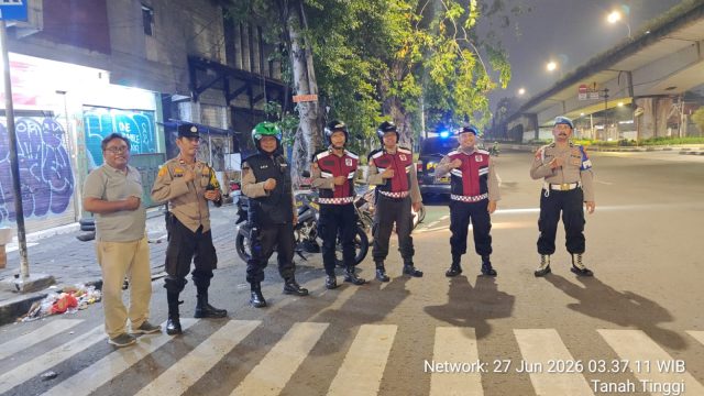 Wujudkan Malam Aman, Polsek Johar Baru Intensifkan Blue Light Patrol di Permukiman Warga