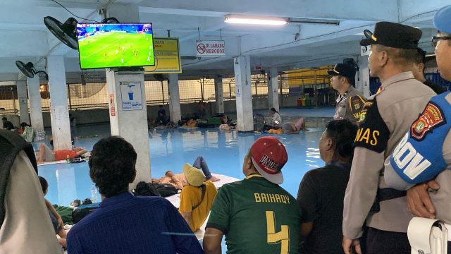 Polres Priok Perkuat Sinergi dengan Masyarakat Melalui Nobar Jaga Jakarta On The Spot Piala Dunia 2026