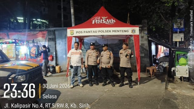 Patroli Jalan Kaki di Perbatasan Kwitang–Kalipasir, Polisi Tingkatkan Pengamanan Malam