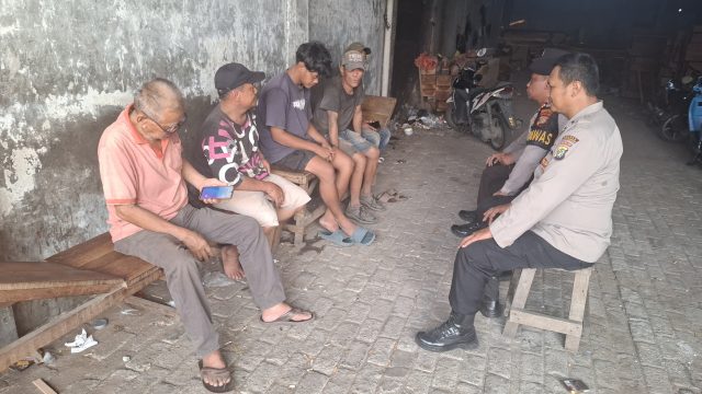 Program ‘Jaga Jakarta On The Spot’ di Pelabuhan Kalibaru, Polsek Kawasan Kalibaru Perkuat Sinergi dengan Pekerja demi Wujudkan Kamtibmas Kondusif