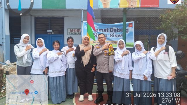 Bhabinkamtibmas Pegangsaan Edukasi Pelajar dan Gaungkan Youth Movement 2026 di SMK Taman Siswa
