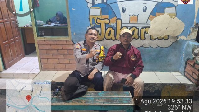 Sambang Malam Bhabinkamtibmas Pegangsaan Perkuat Satkamling Cegah Tawuran